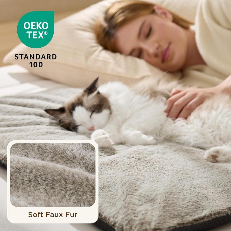 SnuggleNest™ Self-Warming Pet Mat